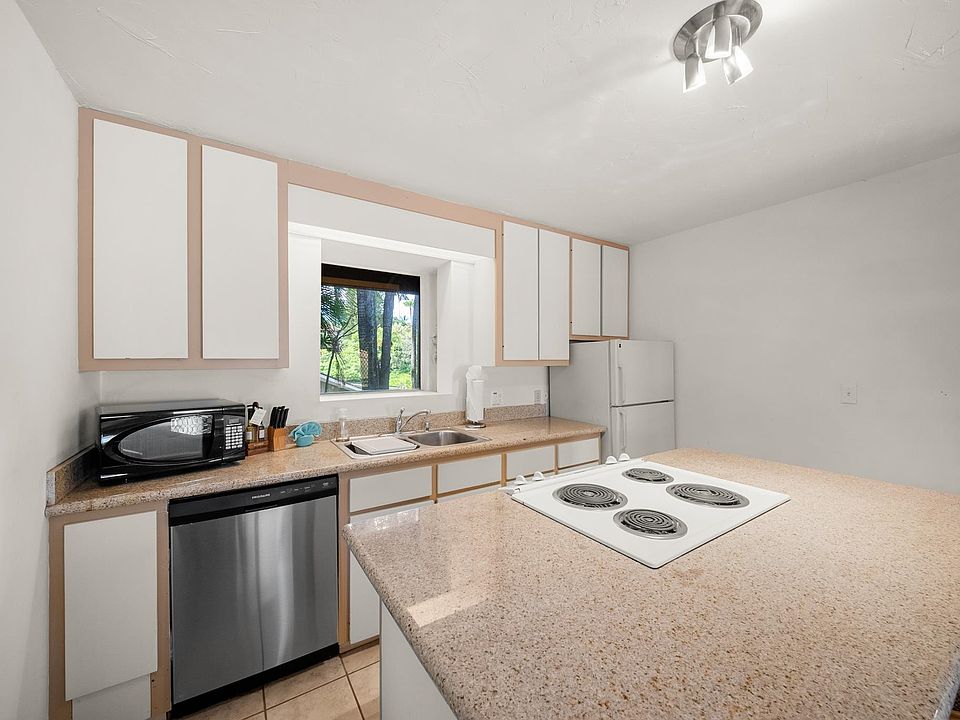 Lahaina, Hawaii, 96761, United States, 2 Bedrooms Bedrooms, ,2 BathroomsBathrooms,Residential,Forsale,1963540