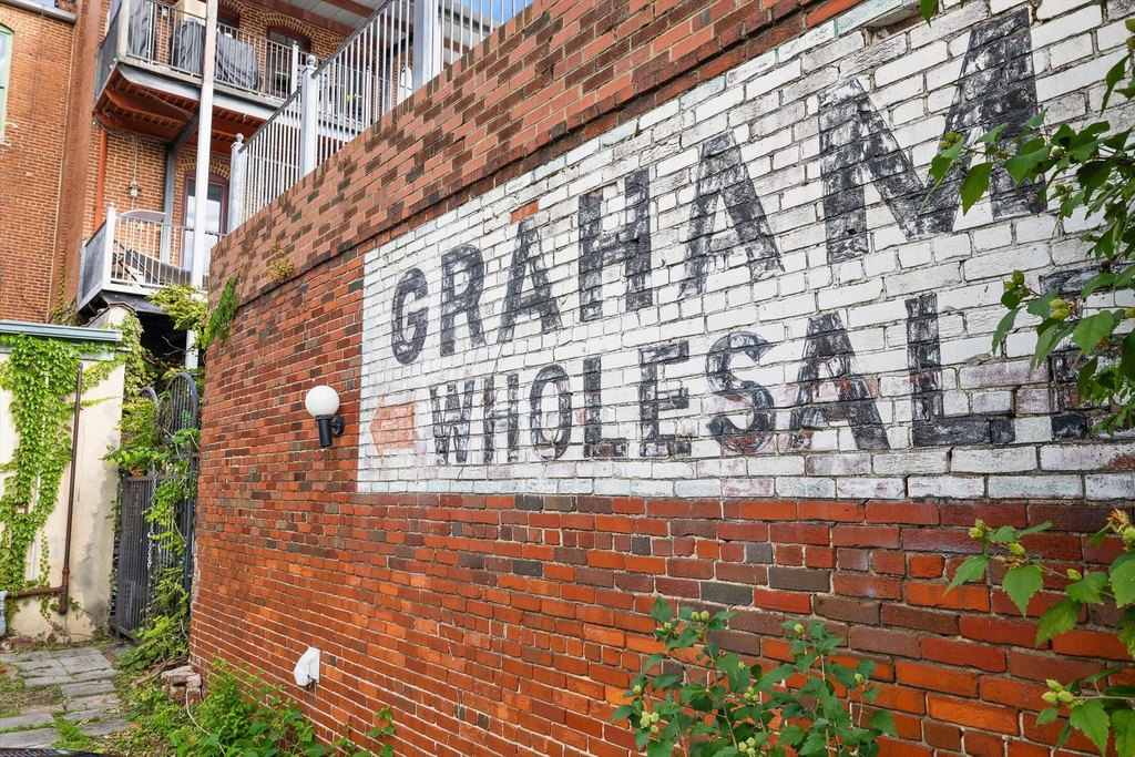 Chattanooga, Tennessee, 37402, United States, 4 Bedrooms Bedrooms, ,4.5 BathroomsBathrooms,Residential,Forsale,2011235