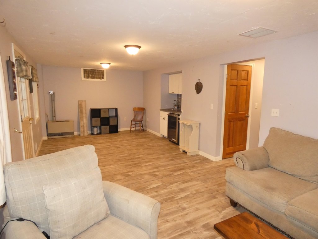 Ossipee, New Hampshire, 03814, United States, 2 Bedrooms Bedrooms, ,2 BathroomsBathrooms,Residential,Forsale,2002406