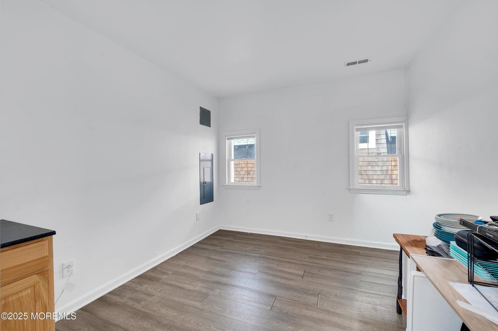 Manasquan, New Jersey, 08736, United States, 2 Bedrooms Bedrooms, ,1 BathroomBathrooms,Residential,Forsale,1984552