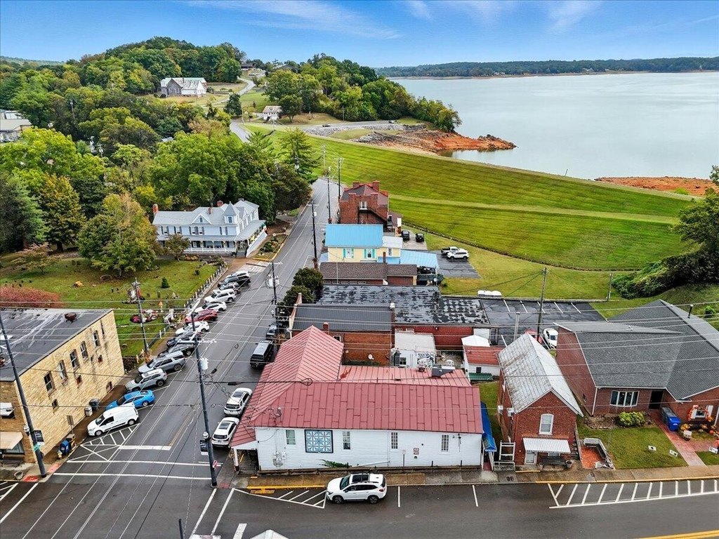 Dandridge, Tennessee, 37725, United States, ,Commercial,Forsale,1988738