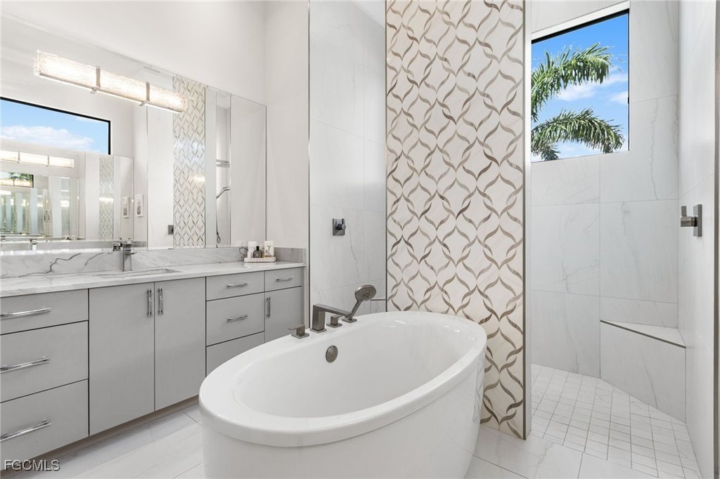 Fort Myers, Florida, 33908, United States, 4 Bedrooms Bedrooms, ,4.5 BathroomsBathrooms,Residential,Forsale,1998611