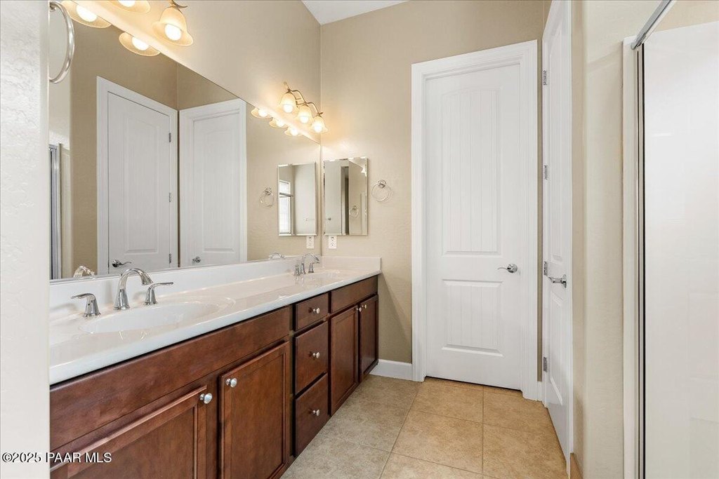 Prescott, Arizona, 86301, United States, 3 Bedrooms Bedrooms, ,2 BathroomsBathrooms,Residential,Forsale,1994058