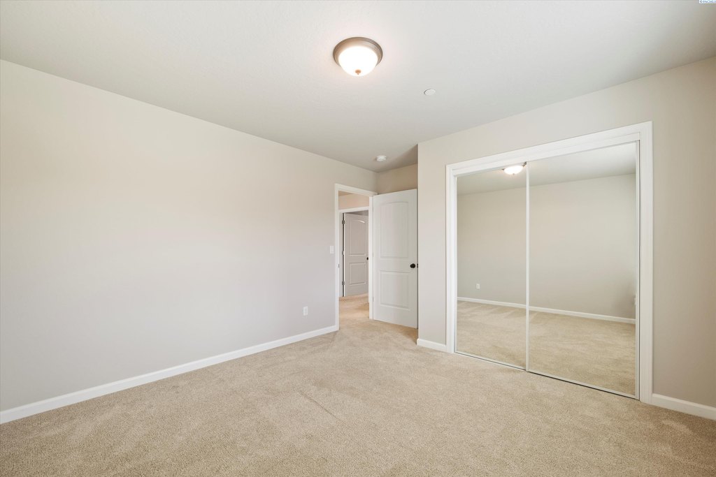 Richland, Washington, 99352, United States, 4 Bedrooms Bedrooms, ,2.5 BathroomsBathrooms,Residential,Forsale,1990696