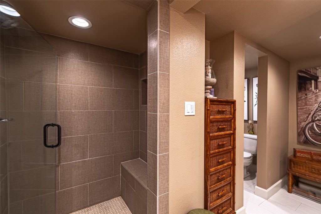 Navasota, Texas, 77868, United States, 4 Bedrooms Bedrooms, ,4.5 BathroomsBathrooms,Residential,Forsale,1973414