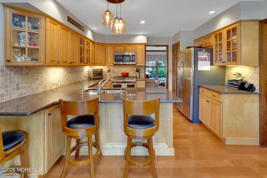 Red Bank, New Jersey, 07701, United States, 5 Bedrooms Bedrooms, ,3 BathroomsBathrooms,Residential,Forsale,1984553