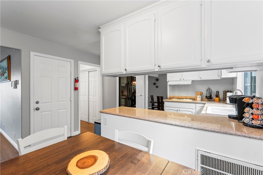 Lake Arrowhead, California, 92352, United States, 4 Bedrooms Bedrooms, ,2.5 BathroomsBathrooms,Residential,Forsale,1971038