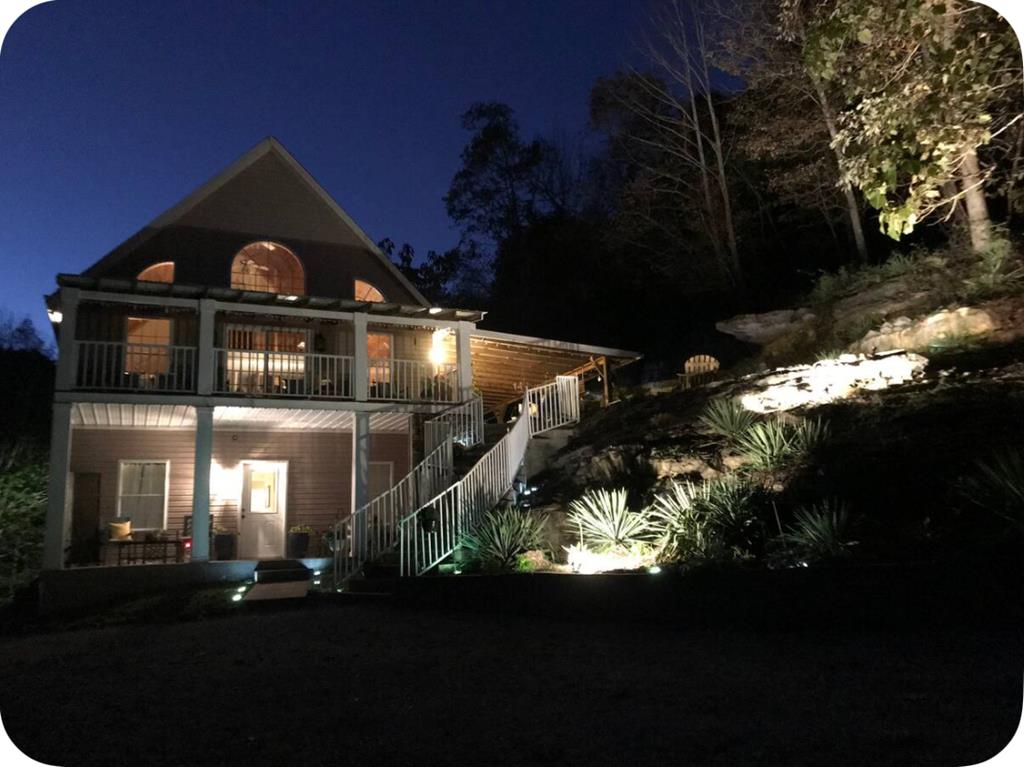 Celina, Tennessee, 38551, United States, ,Residential,Forsale,1999483