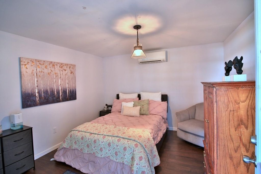 MORRISTON, Florida, 32668, United States, 5 Bedrooms Bedrooms, ,3 BathroomsBathrooms,Residential,Forsale,1969792