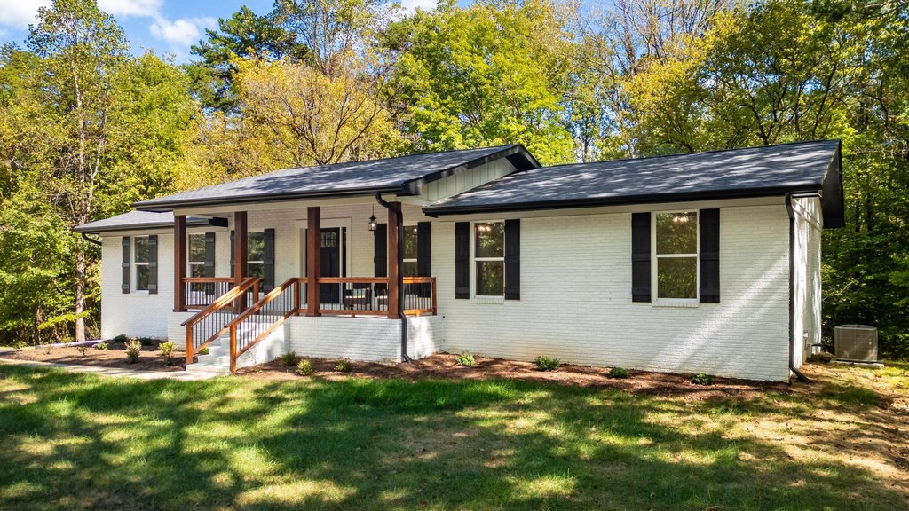 Hixson, Tennessee, 37343, United States, 4 Bedrooms Bedrooms, ,3 BathroomsBathrooms,Residential,Forsale,1995334