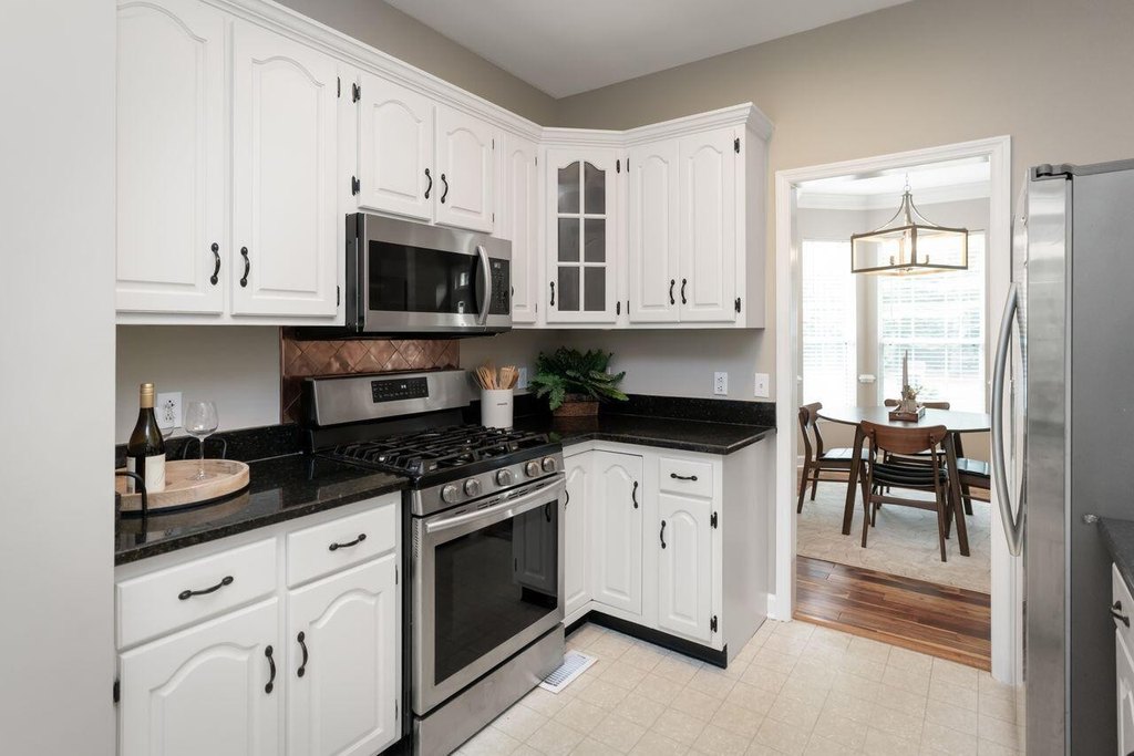 Signal Mountain, Tennessee, 37377, United States, 4 Bedrooms Bedrooms, ,2.5 BathroomsBathrooms,Residential,Forsale,1946776