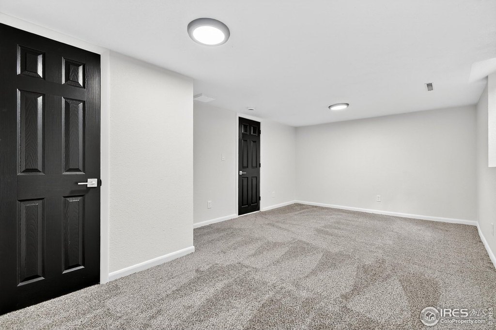 Loveland, Colorado, 80537, United States, 4 Bedrooms Bedrooms, ,2 BathroomsBathrooms,Residential,Forsale,2000013