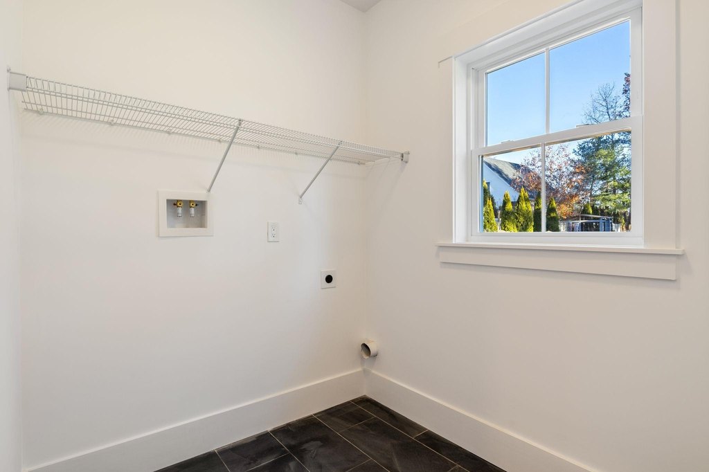 Hampton, New Hampshire, 03842, United States, 3 Bedrooms Bedrooms, ,2.5 BathroomsBathrooms,Residential,Forsale,2002415