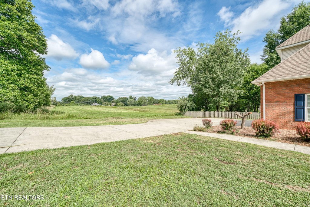 Cookeville, Tennessee, 38506, United States, 3 Bedrooms Bedrooms, ,2.5 BathroomsBathrooms,Residential,Forsale,1942468