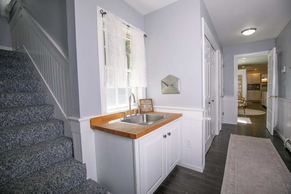 Waterville, Maine, 04901, United States, 4 Bedrooms Bedrooms, ,3.5 BathroomsBathrooms,Residential,Forsale,2002426