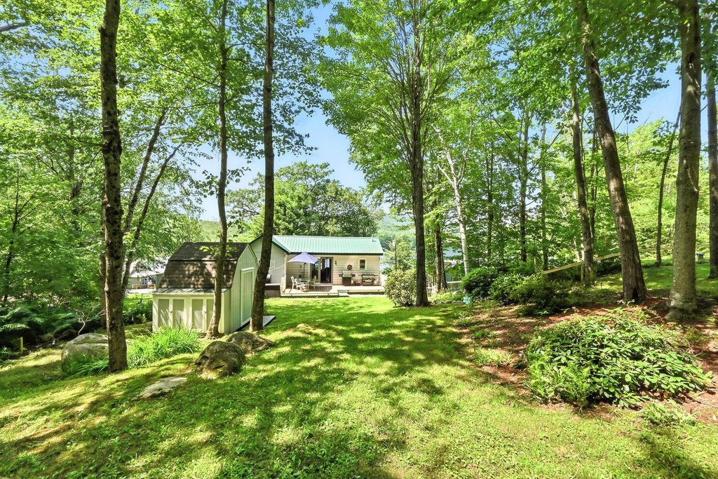 Peru, Maine, 04290, United States, 2 Bedrooms Bedrooms, ,2 BathroomsBathrooms,Residential,Forsale,1941249