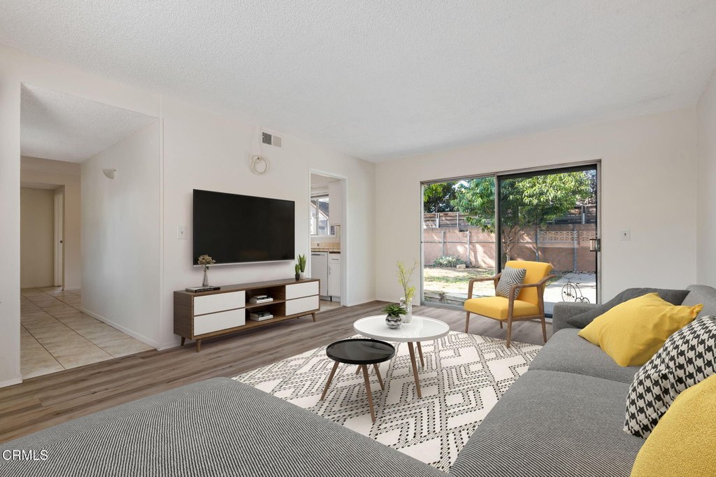 Ventura, California, 93003, United States, 3 Bedrooms Bedrooms, ,2 BathroomsBathrooms,Residential,Forsale,1985946