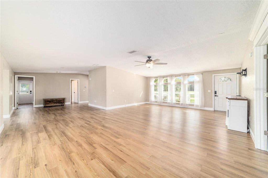 BELLEVIEW, Florida, 34420, United States, 4 Bedrooms Bedrooms, ,3 BathroomsBathrooms,Residential,Forsale,1994121