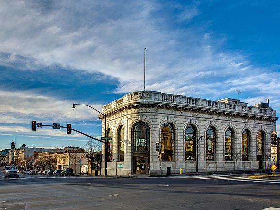 Petaluma, California, 94952, United States, 4 Bedrooms Bedrooms, ,3 BathroomsBathrooms,Residential,Forsale,1985922