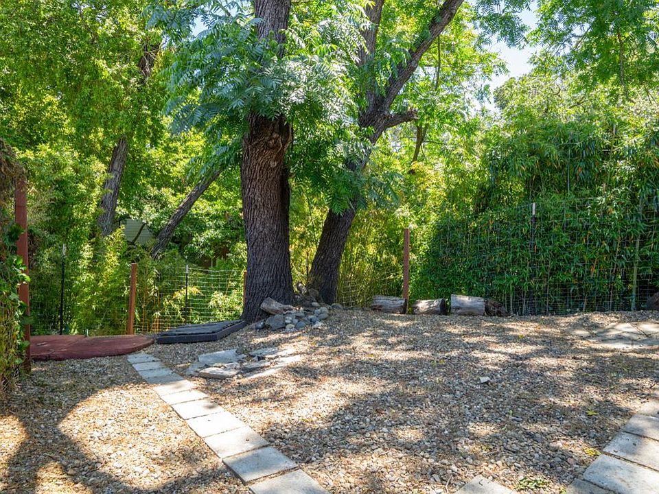 San Anselmo, California, 94960, United States, 2 Bedrooms Bedrooms, ,2 BathroomsBathrooms,Residential,Forsale,1985926