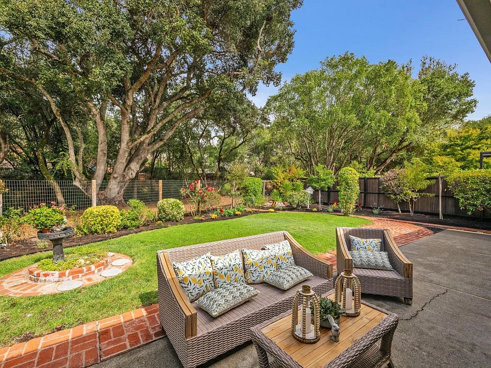 Santa Rosa, California, 95409, United States, 3 Bedrooms Bedrooms, ,2 BathroomsBathrooms,Residential,Forsale,1985932