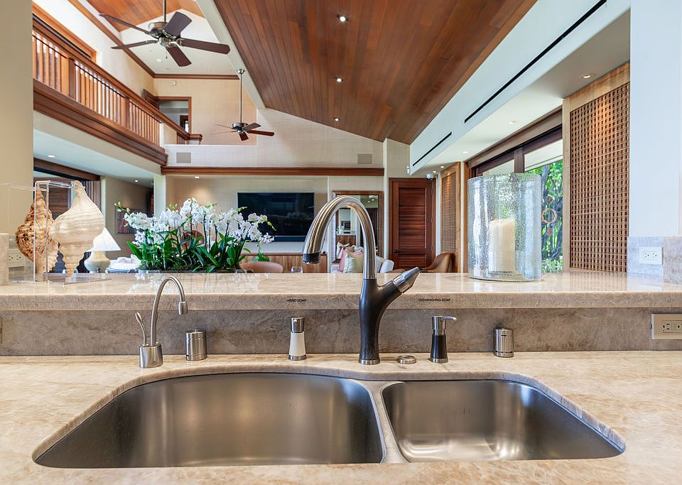 Kamuela, Hawaii, 96743, United States, 4 Bedrooms Bedrooms, ,5 BathroomsBathrooms,Residential,Forsale,1989818