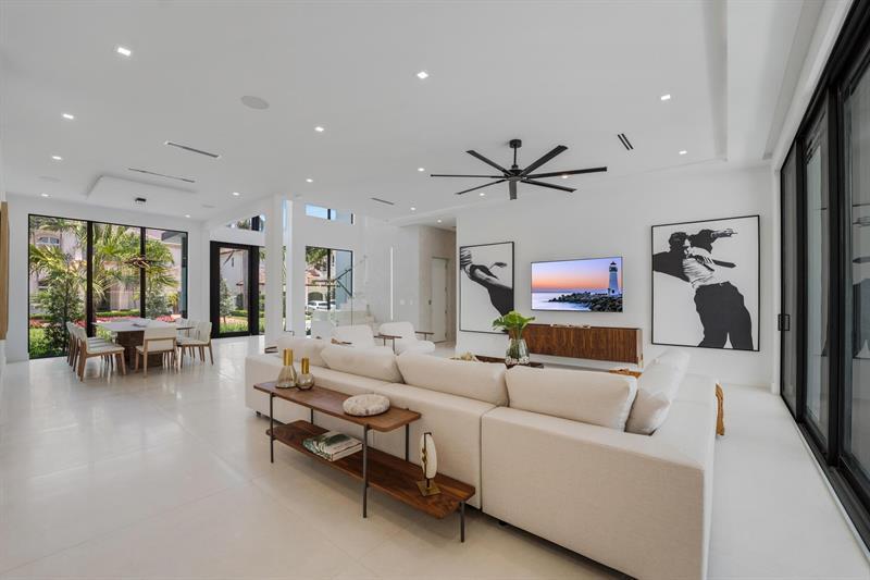 Delray Beach, Florida, 33483, United States, 6 Bedrooms Bedrooms, ,7 BathroomsBathrooms,Residential,Forsale,1969941