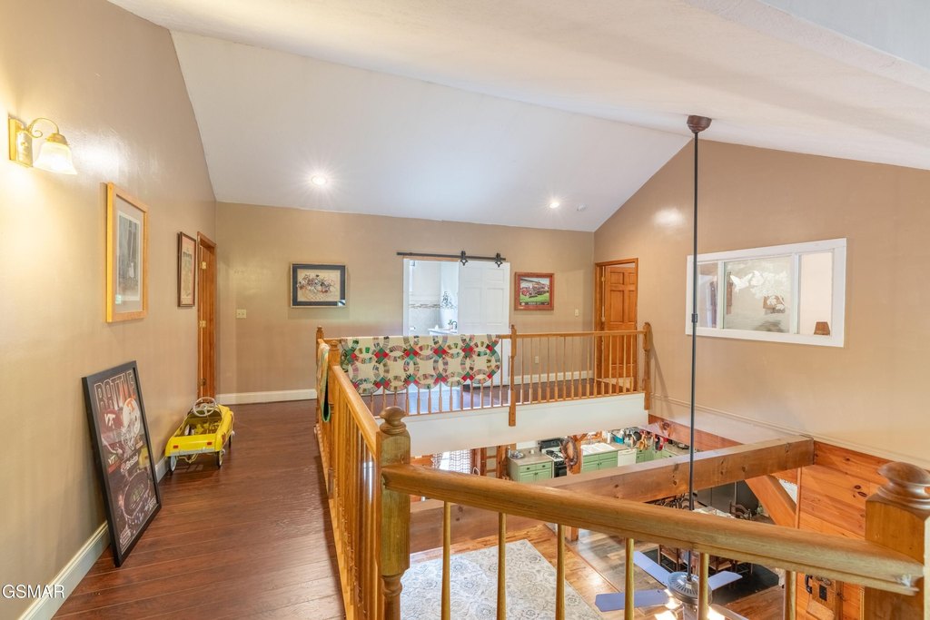 Sevierville, Tennessee, 37876, United States, 4 Bedrooms Bedrooms, ,2.5 BathroomsBathrooms,Residential,Forsale,1999448