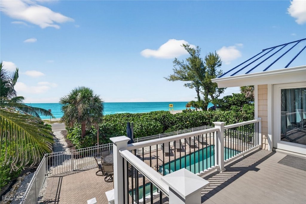 Captiva, Florida, 33924, United States, 4 Bedrooms Bedrooms, ,3.5 BathroomsBathrooms,Residential,Forsale,1971928