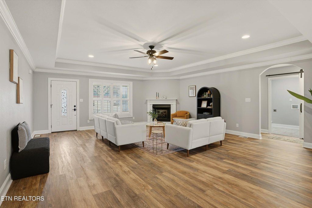 Maryville, Tennessee, 37804, United States, 4 Bedrooms Bedrooms, ,3 BathroomsBathrooms,Residential,Forsale,1973596