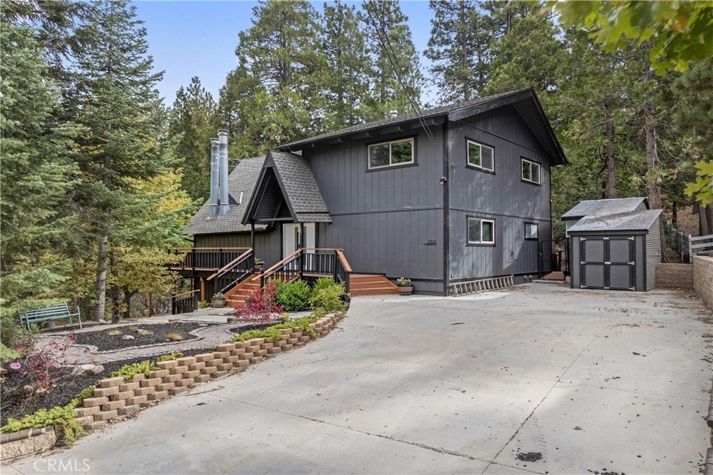 Lake Arrowhead, California, 92352, United States, 4 Bedrooms Bedrooms, ,3 BathroomsBathrooms,Residential,Forsale,1971037