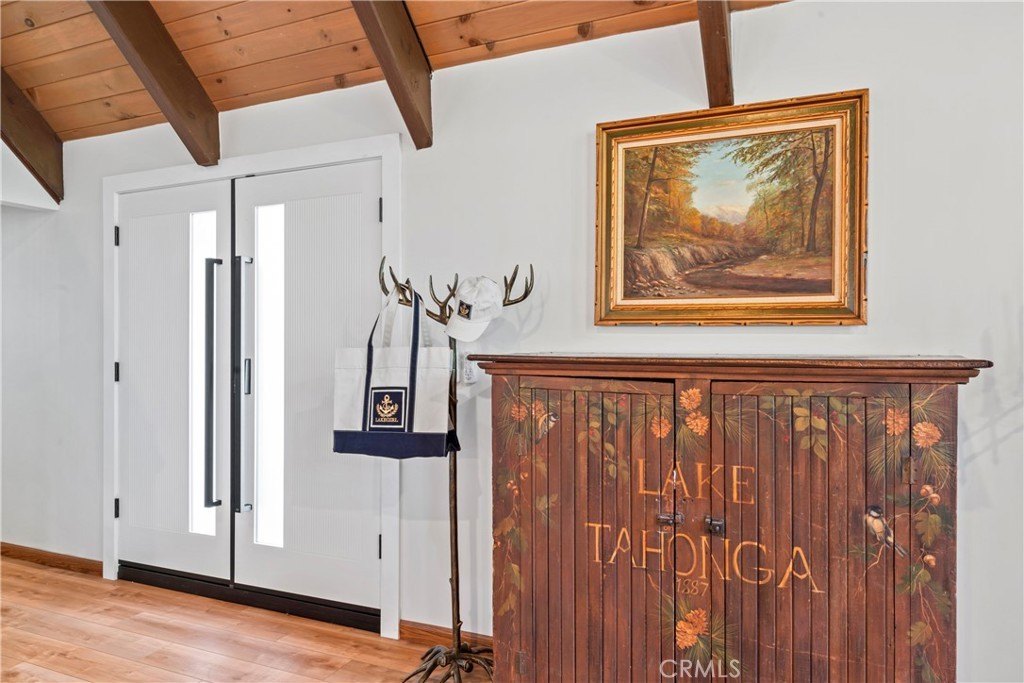 Lake Arrowhead, California, 92352, United States, 4 Bedrooms Bedrooms, ,3 BathroomsBathrooms,Residential,Forsale,1971037