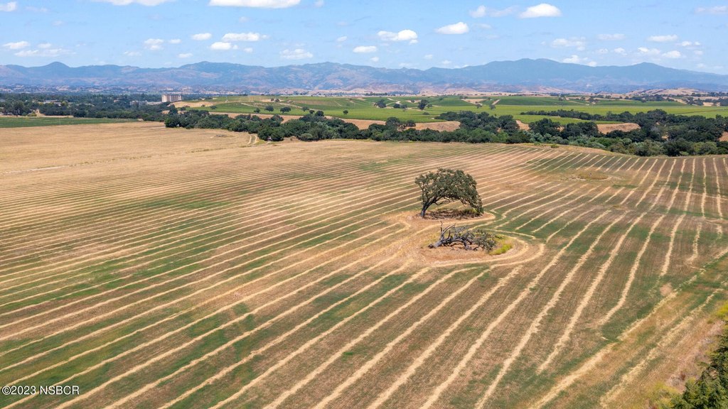 Santa Ynez, California, 93460, United States, 3 Bedrooms Bedrooms, ,2 BathroomsBathrooms,Residential,Forsale,1985951