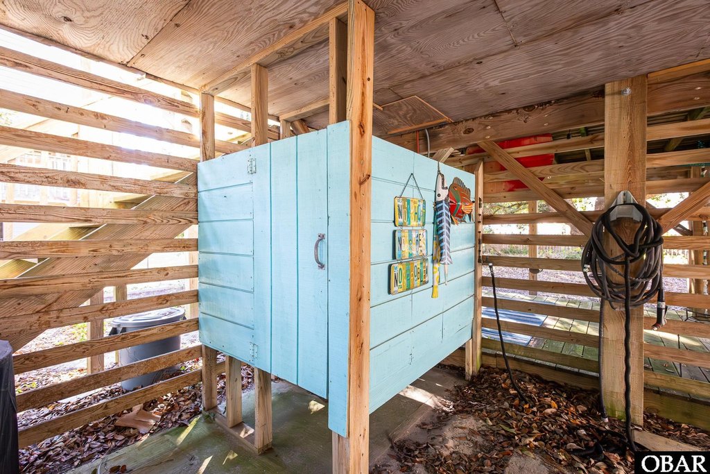 Corolla, North Carolina, 27927, United States, 5 Bedrooms Bedrooms, ,3 BathroomsBathrooms,Residential,Forsale,1993766