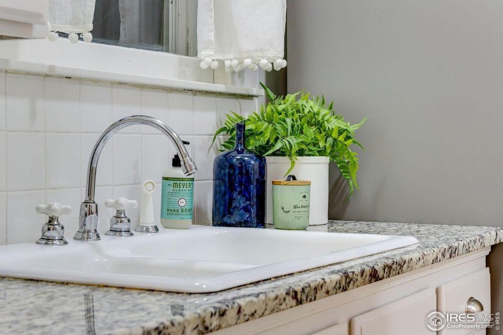 Greeley, Colorado, 80631, United States, 4 Bedrooms Bedrooms, ,2 BathroomsBathrooms,Residential,Forsale,2000010