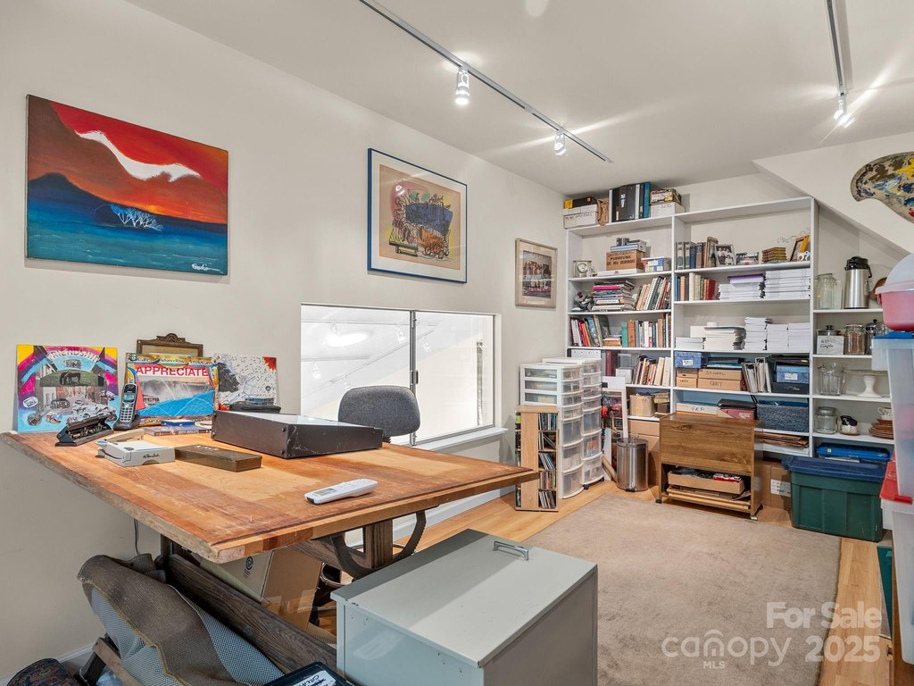 Landrum, South Carolina, 29356, United States, 2 Bedrooms Bedrooms, ,2.5 BathroomsBathrooms,Residential,Forsale,2004298