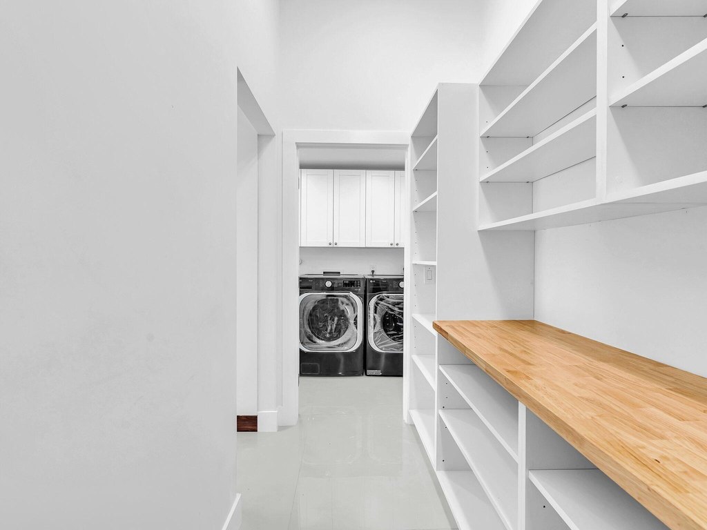 Boca Raton, Florida, 33433, United States, 5 Bedrooms Bedrooms, ,3.5 BathroomsBathrooms,Residential,Forsale,2009931