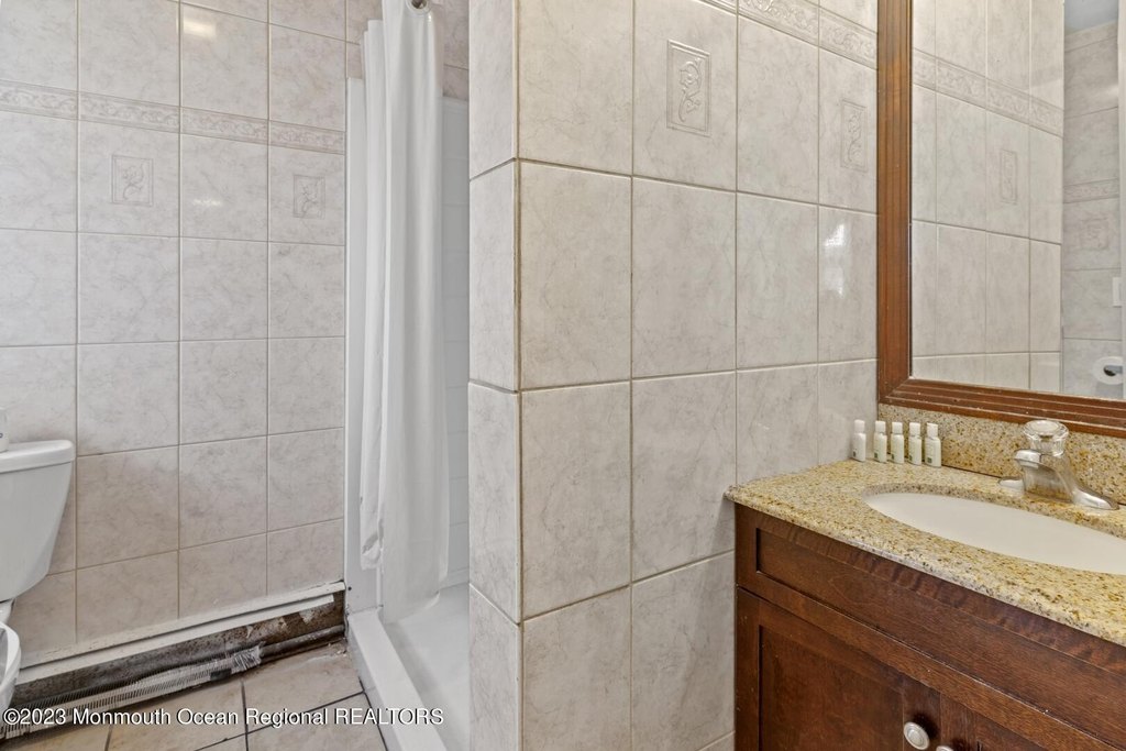 Seaside Heights, New Jersey, 08751, United States, 6 Bedrooms Bedrooms, ,3 BathroomsBathrooms,Residential,Forsale,2004842