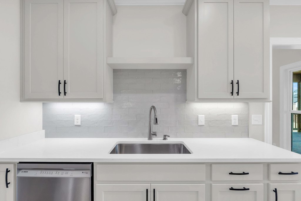 Chattanooga, Tennessee, 37421, United States, 5 Bedrooms Bedrooms, ,4 BathroomsBathrooms,Residential,Forsale,2009582