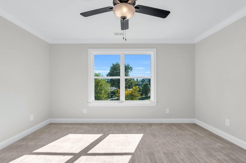 Chattanooga, Tennessee, 37421, United States, 5 Bedrooms Bedrooms, ,4 BathroomsBathrooms,Residential,Forsale,2009582