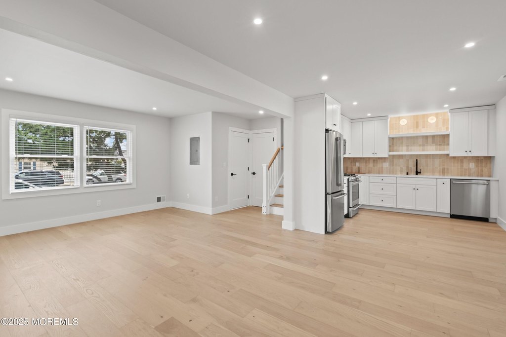 Lavallette, New Jersey, 08735, United States, 3 Bedrooms Bedrooms, ,2 BathroomsBathrooms,Residential,Forsale,2008474