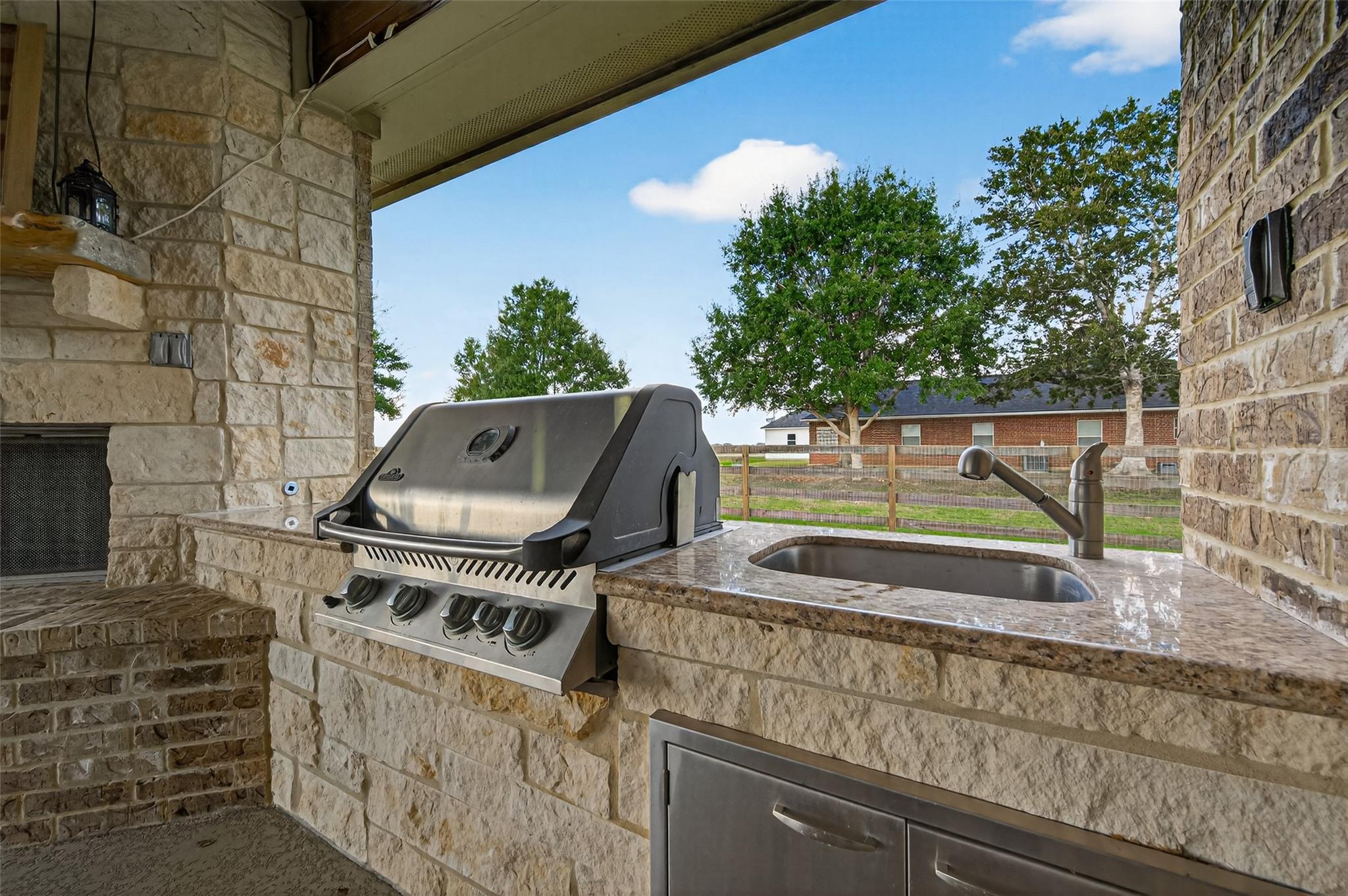 Needville, Texas, 77461, United States, 4 Bedrooms Bedrooms, ,3 BathroomsBathrooms,Residential,Forsale,1973418