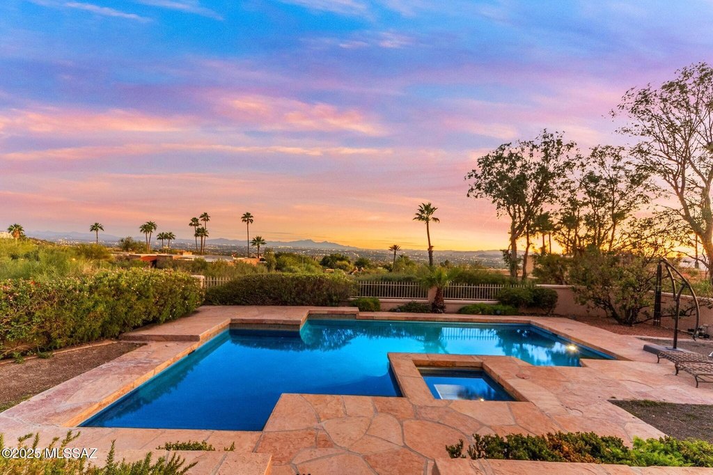 Tucson, Arizona, 85718, United States, 4 Bedrooms Bedrooms, ,3 BathroomsBathrooms,Residential,Forsale,1990373