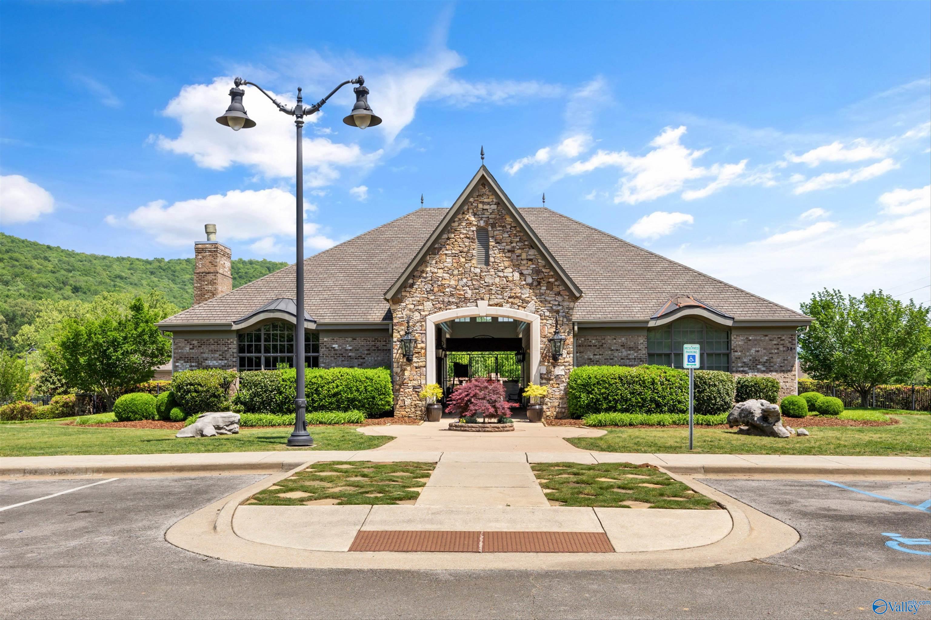 Gurley, Alabama, 35748, United States, 4 Bedrooms Bedrooms, ,2.5 BathroomsBathrooms,Residential,Forsale,2007710