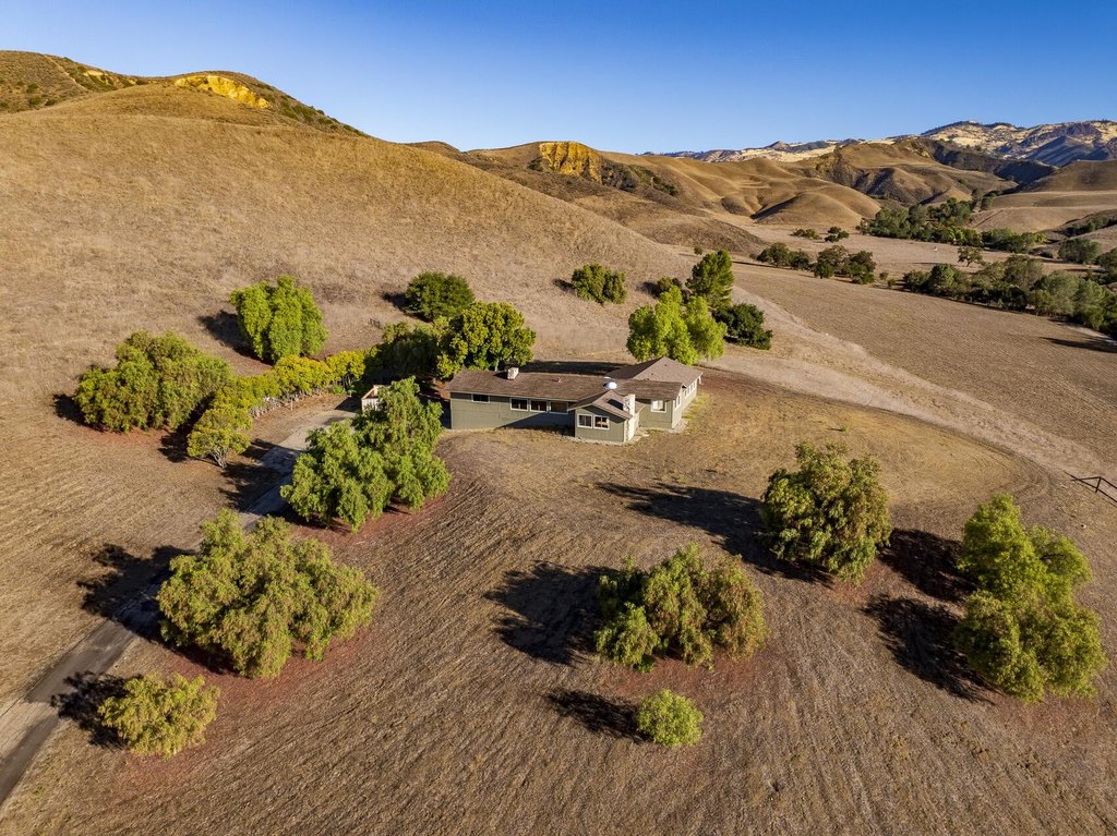 SANTA YNEZ, California, 93460, United States, 4 Bedrooms Bedrooms, ,6 BathroomsBathrooms,Residential,Forsale,2004323