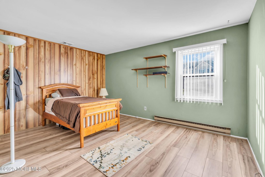 Toms River, New Jersey, 08757, United States, 4 Bedrooms Bedrooms, ,2 BathroomsBathrooms,Residential,Forsale,1994025