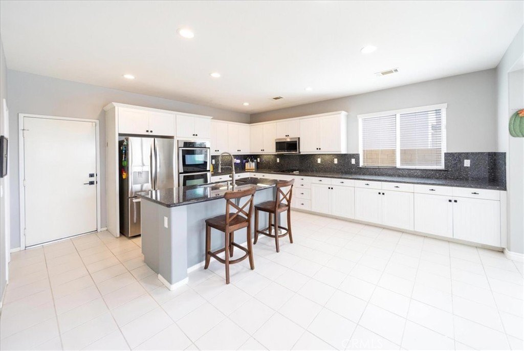 Winchester, California, 92596, United States, 5 Bedrooms Bedrooms, ,4 BathroomsBathrooms,Residential,Forsale,2004222