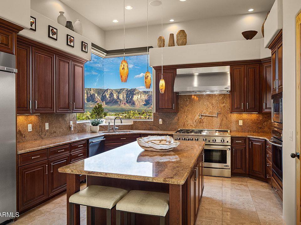 Sedona, Arizona, 86336, United States, 3 Bedrooms Bedrooms, ,4 BathroomsBathrooms,Residential,Forsale,1990080
