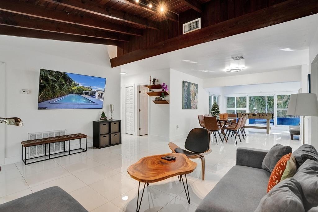 Miami, Florida, 33161, United States, 4 Bedrooms Bedrooms, ,3 BathroomsBathrooms,Residential,Forsale,1994092