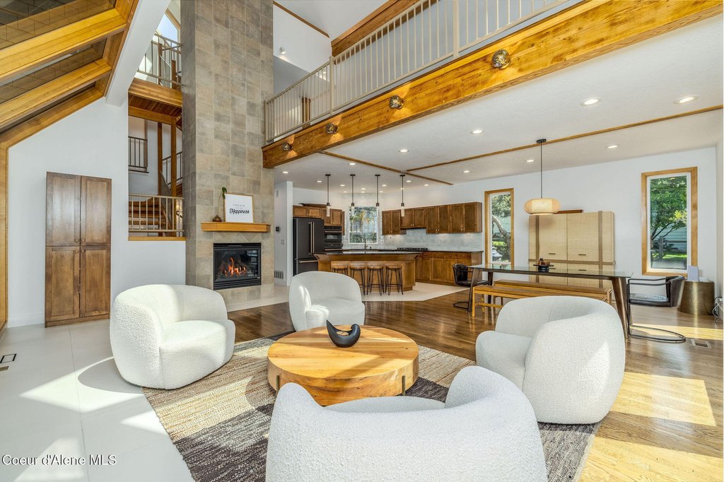 Coeur d'Alene, Idaho, 83814, United States, 4 Bedrooms Bedrooms, ,3 BathroomsBathrooms,Residential,Forsale,1960021